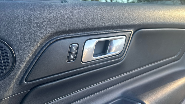 Ford Mustang 5.0 V8 440 GT 2dr Auto Petrol Coupe